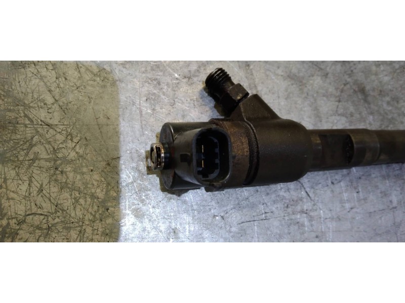 Recambio de inyector para fiat doblo cargo (223) 1.3 jtd referencia OEM IAM 0445110083  