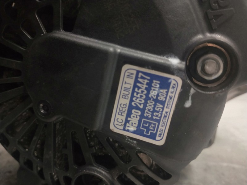 Recambio de alternador para kia cee´d active referencia OEM IAM 3730028101  