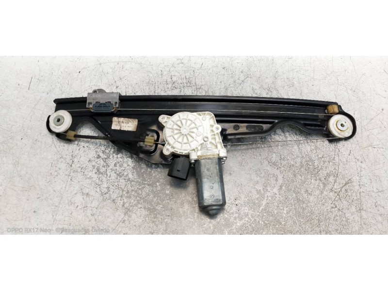 Recambio de elevalunas trasero izquierdo para bmw serie 5 berlina (e60) 520d referencia OEM IAM 6922319  