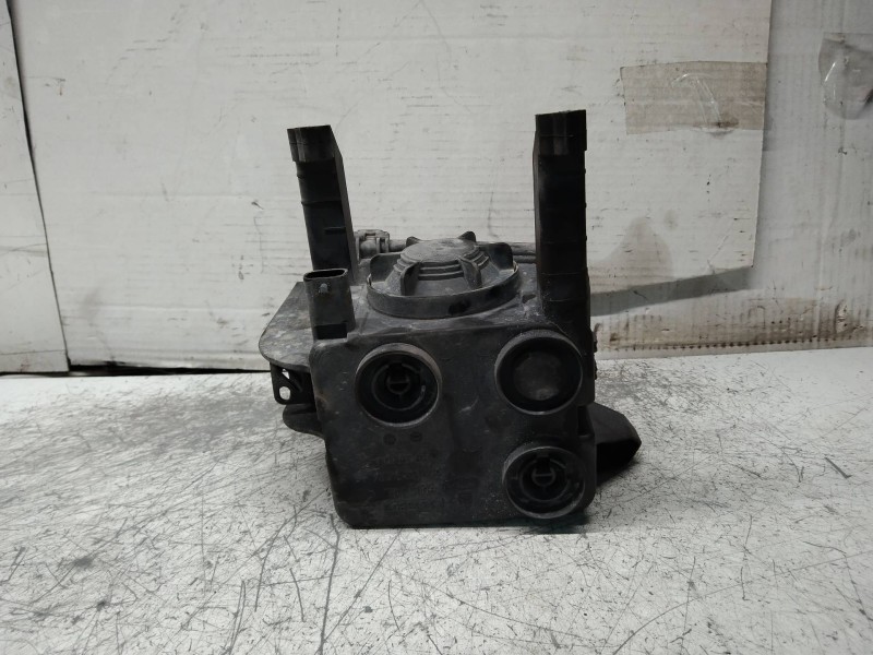 Recambio de faro antiniebla izquierdo para opel meriva cosmo referencia OEM IAM 13235805 301392437 