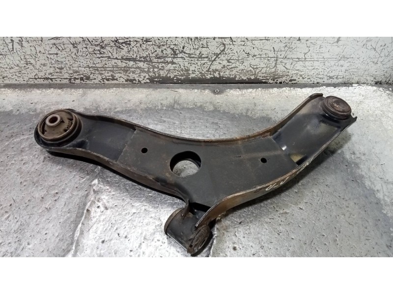 Recambio de brazo suspension inferior delantero derecho para ssangyong tivoli crystal 4x2 referencia OEM IAM   