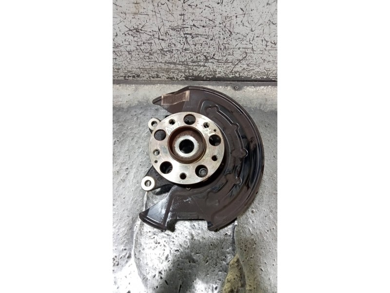 Recambio de mangueta delantera izquierda para ssangyong tivoli crystal 4x2 referencia OEM IAM   