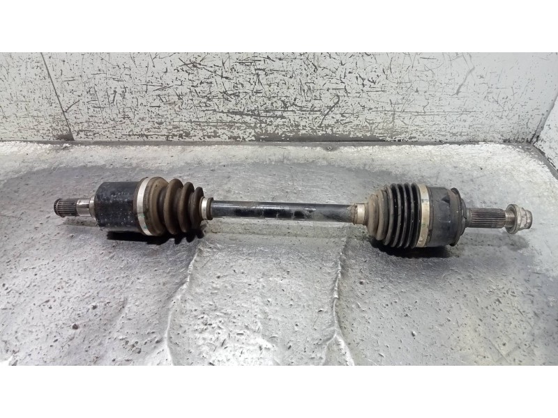 Recambio de transmision delantera izquierda para ssangyong tivoli crystal 4x2 referencia OEM IAM 4130035000  