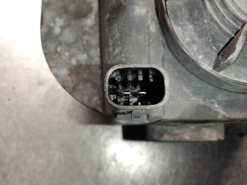 Recambio de faro antiniebla izquierdo para opel meriva cosmo referencia OEM IAM 13235805 301392437 