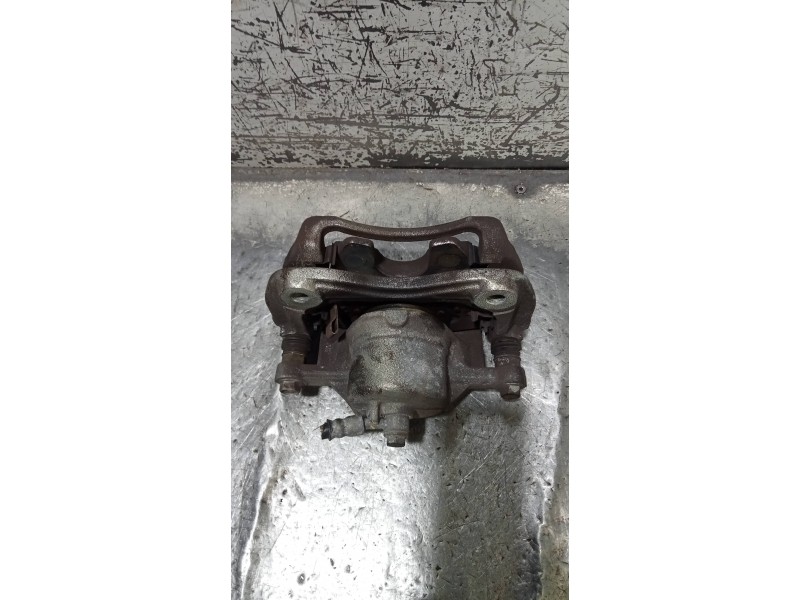 Recambio de pinza freno delantera derecha para ssangyong tivoli crystal 4x2 referencia OEM IAM BC140257  