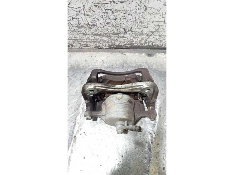 Recambio de pinza freno delantera izquierda para ssangyong tivoli crystal 4x2 referencia OEM IAM BC140257  