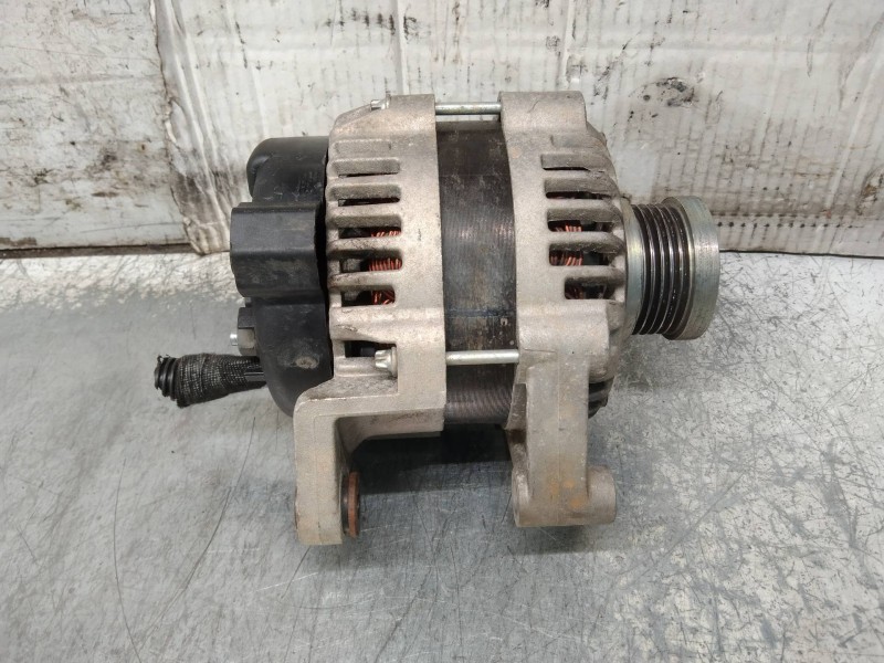 Recambio de alternador para opel astra j lim. sportive referencia OEM IAM 13581885  