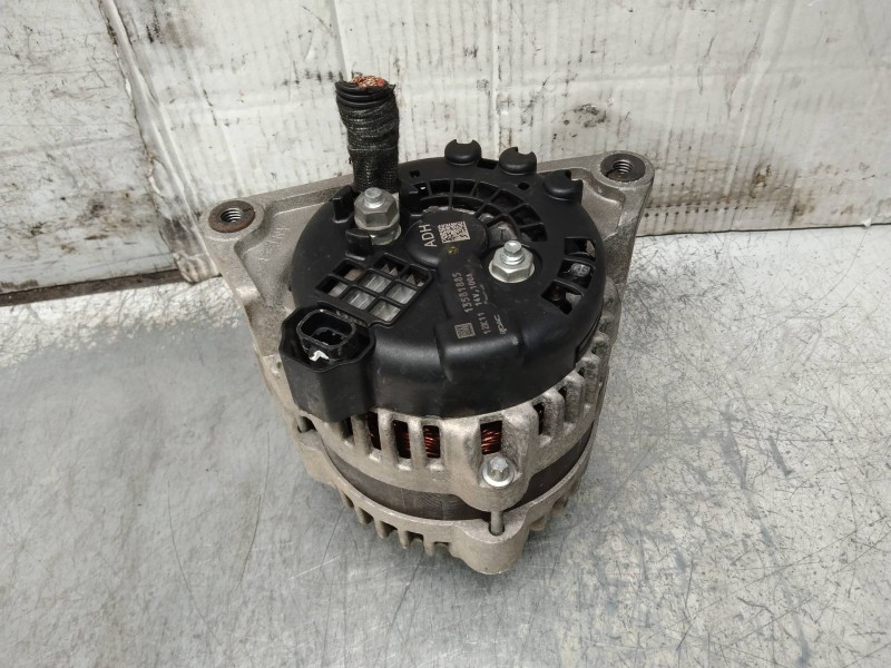 Recambio de alternador para opel astra j lim. sportive referencia OEM IAM 13581885  