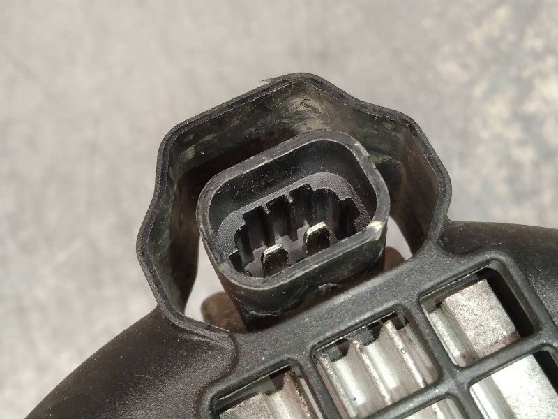 Recambio de alternador para opel astra j lim. sportive referencia OEM IAM 13581885  