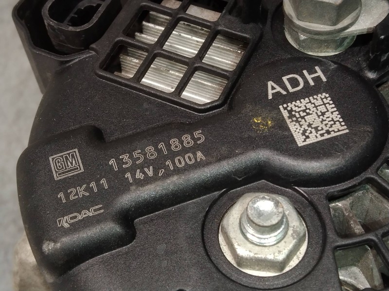 Recambio de alternador para opel astra j lim. sportive referencia OEM IAM 13581885  