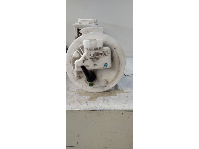 Recambio de bomba combustible para dacia sandero comfort referencia OEM IAM 172026951R 100123719 
