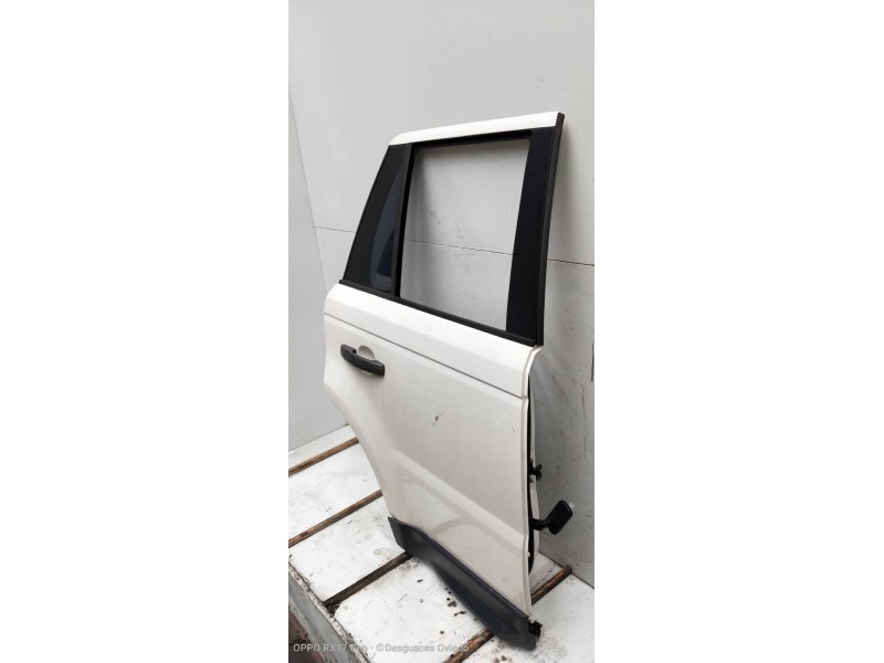 Recambio de puerta trasera derecha para land rover range rover sport v6 td hse referencia OEM IAM   