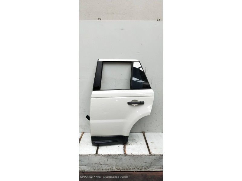 Recambio de puerta trasera izquierda para land rover range rover sport v6 td hse referencia OEM IAM   