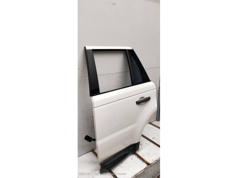 Recambio de puerta trasera izquierda para land rover range rover sport v6 td hse referencia OEM IAM   