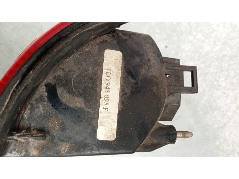 Recambio de piloto trasero izquierdo para seat toledo (1l) 1.9 tdi referencia OEM IAM 1L0945095F  