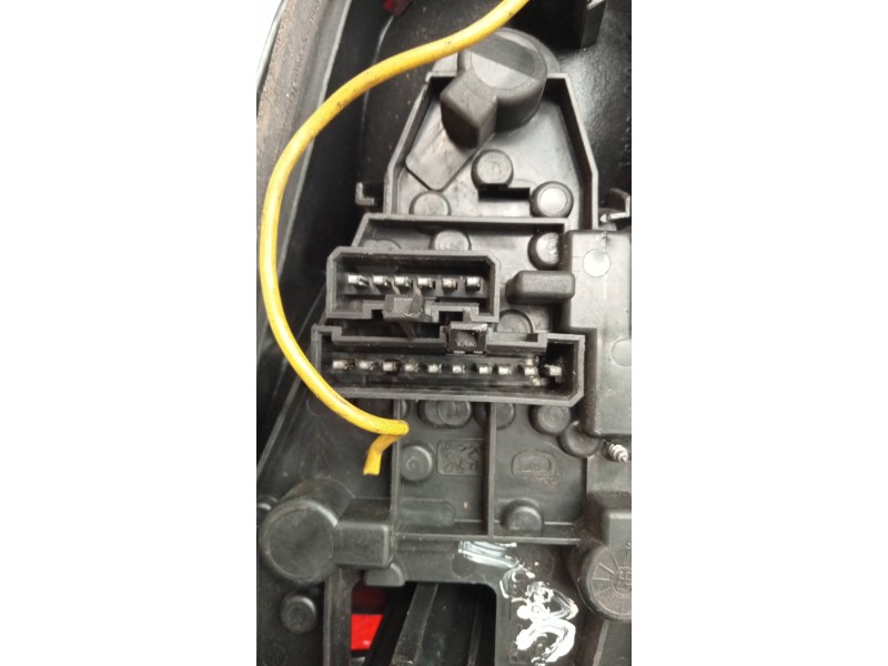 Recambio de piloto trasero derecho para peugeot 306 berlina 3/4/5 puertas (s2) xs referencia OEM IAM   