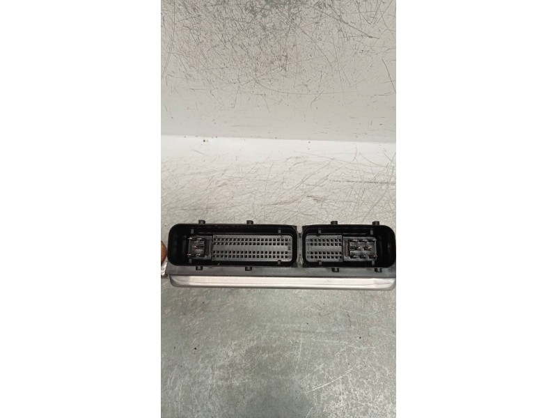 Recambio de centralita motor uce para volkswagen passat berlina (3b3) v6 tdi executive referencia OEM IAM 0281010447 3B1907401B 