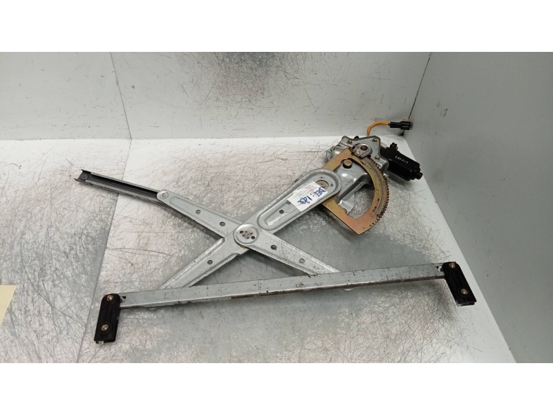 Recambio de elevalunas trasero derecho para kia sorento 2.5 crdi ex referencia OEM IAM   