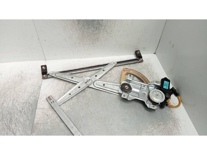 Recambio de elevalunas trasero derecho para kia sorento 2.5 crdi ex referencia OEM IAM   