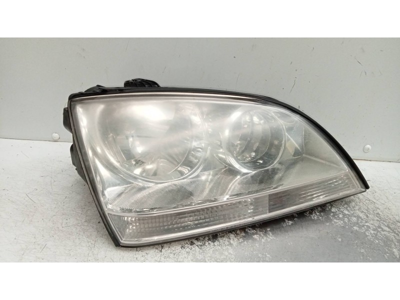 Recambio de faro derecho para kia sorento 2.5 crdi ex referencia OEM IAM   