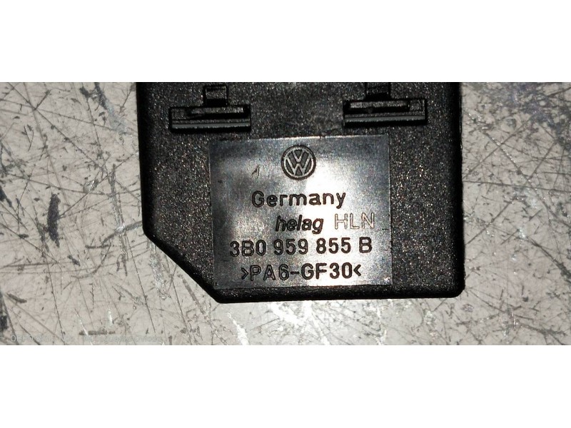 Recambio de mando elevalunas delantero derecho para volkswagen golf iv berlina (1j1) conceptline referencia OEM IAM 3B0959855B  
