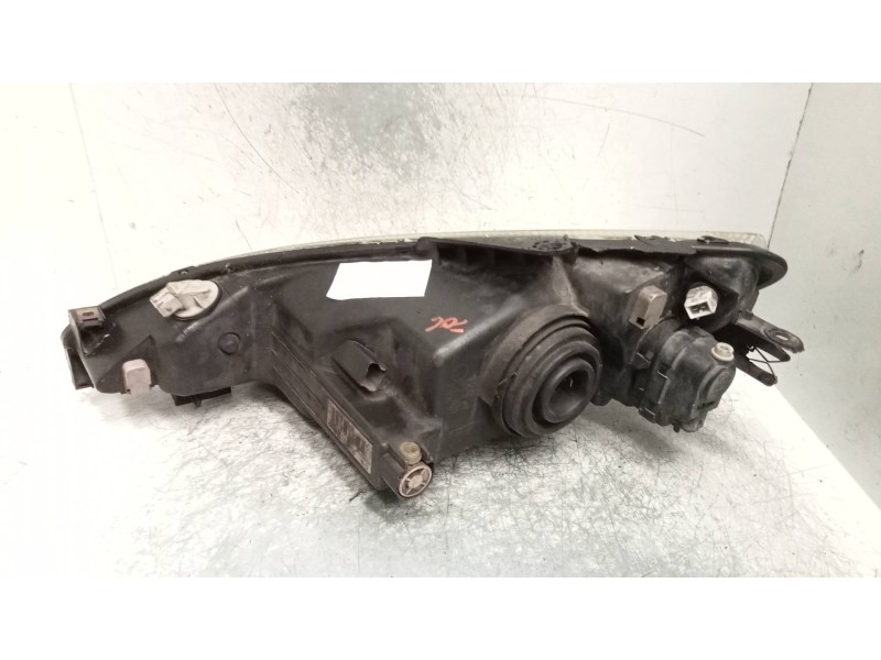 Recambio de faro derecho para peugeot 206 berlina x-line refri referencia OEM IAM   
