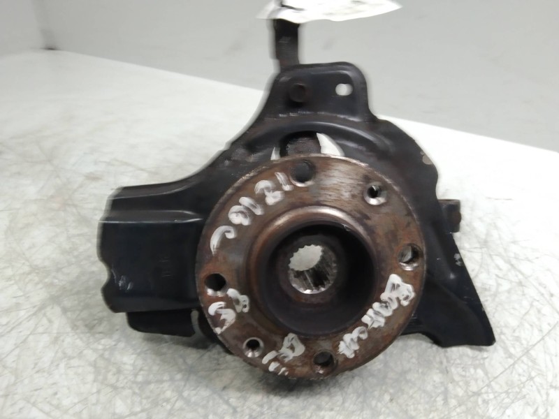 Recambio de mangueta delantera derecha para fiat brava (182) 16v 80 sx referencia OEM IAM   