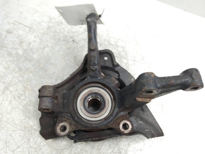 Recambio de mangueta delantera izquierda para fiat brava (182) 16v 80 sx referencia OEM IAM   
