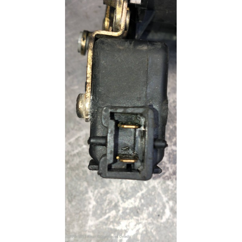 Recambio de motor cierre centralizado delantero derecho para renault twingo (co6) 1.2 privilege (c068/6c/6d) referencia OEM IAM 