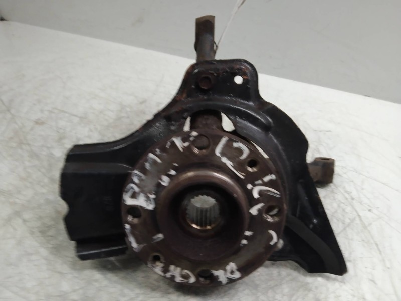 Recambio de mangueta delantera derecha para fiat brava (182) 1.2 16v cat referencia OEM IAM   