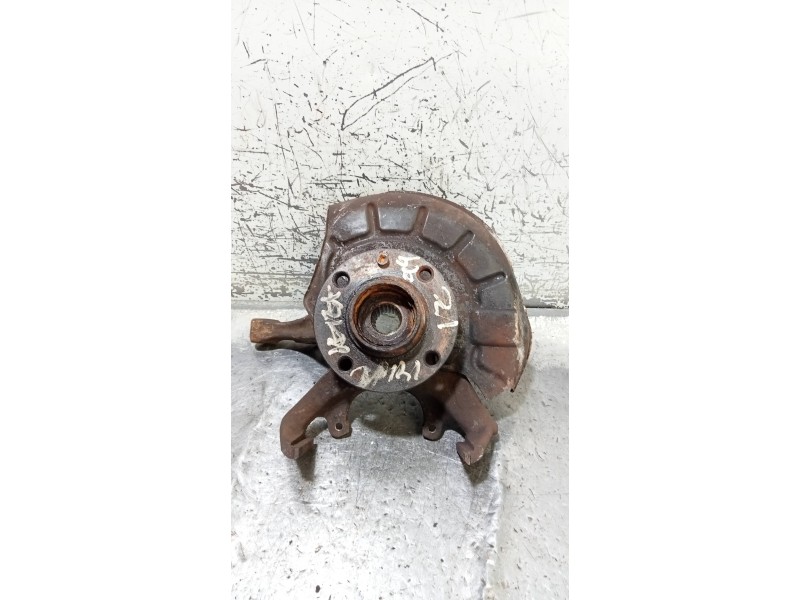 Recambio de mangueta delantera izquierda para seat ibiza (6k1) signo referencia OEM IAM   