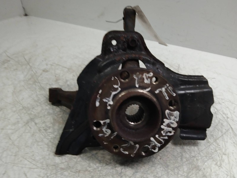 Recambio de mangueta delantera izquierda para fiat brava (182) 1.2 16v cat referencia OEM IAM   