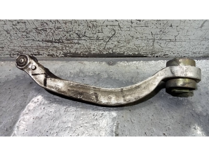 Recambio de brazo suspension inferior delantero izquierdo para audi a4 berlina (b5) 2.4 referencia OEM IAM 4D0407695J  