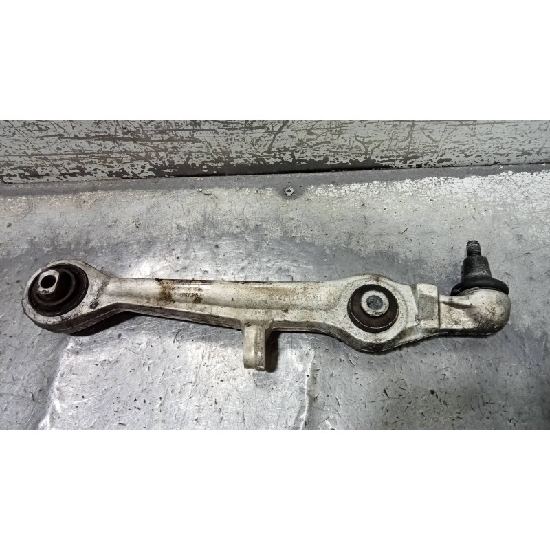 Recambio de brazo suspension inferior delantero izquierdo para audi a4 berlina (b5) 2.4 referencia OEM IAM 4D0407155J  