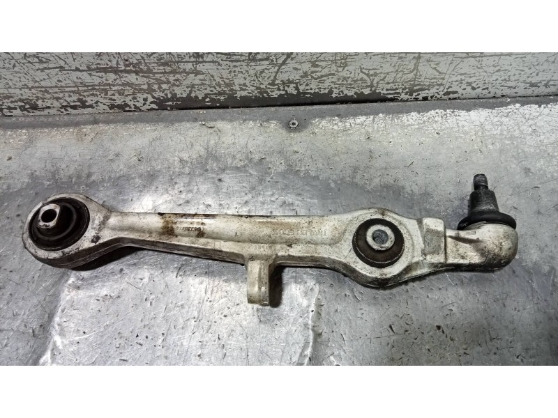 Recambio de brazo suspension inferior delantero izquierdo para audi a4 berlina (b5) 2.4 referencia OEM IAM 4D0407155J  