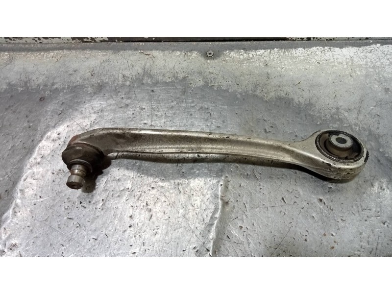 Recambio de brazo suspension superior delantero derecho para audi a4 berlina (b5) 2.4 referencia OEM IAM   