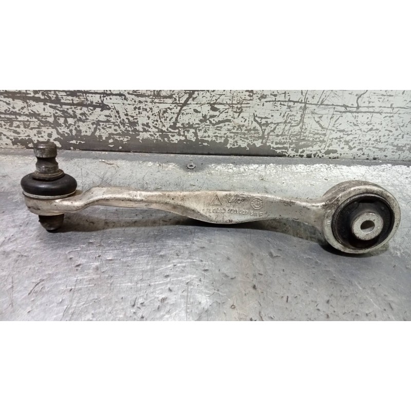 Recambio de brazo suspension superior delantero izquierdo para audi a4 berlina (b5) 2.4 referencia OEM IAM 4D0407511F  