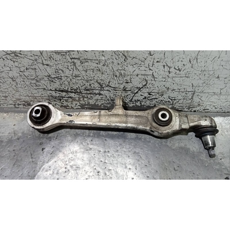 Recambio de brazo suspension inferior delantero derecho para audi a4 berlina (b5) 2.4 referencia OEM IAM 4D0407155J  
