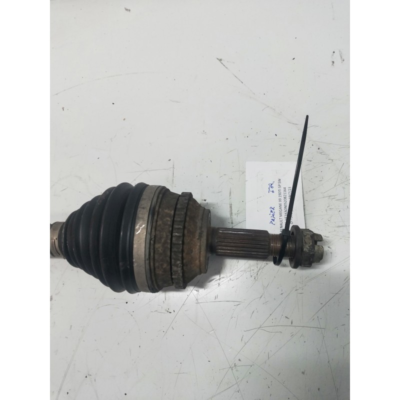 Recambio de transmision delantera izquierda para renault megane i fase 2 gandtour (ka..) 1.9 dti century referencia OEM IAM   