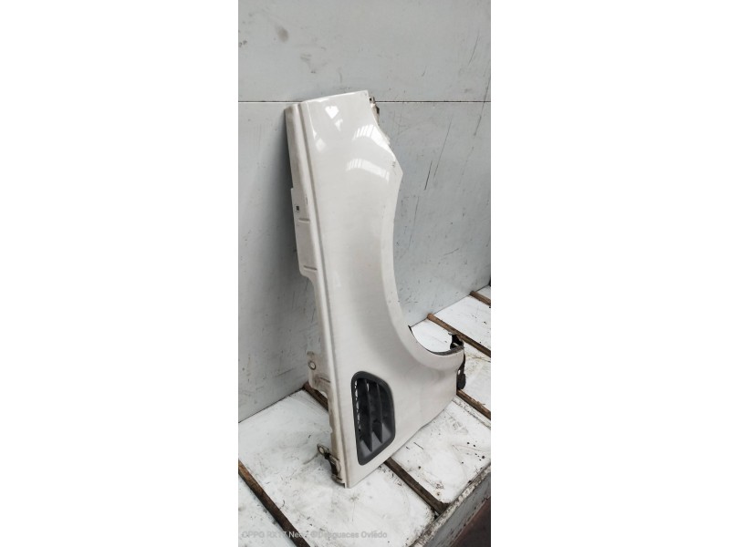 Recambio de aleta delantera derecha para land rover range rover sport v6 td hse referencia OEM IAM   