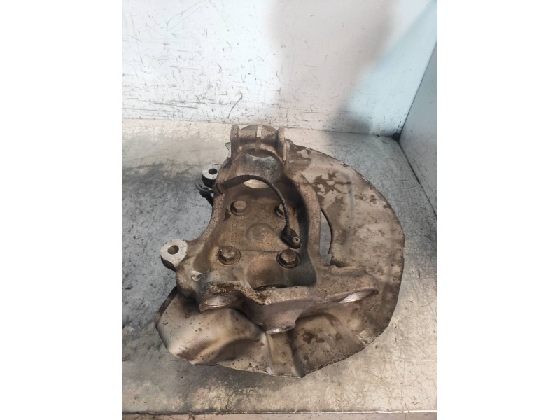 Recambio de mangueta delantera izquierda para bmw serie 5 berlina (e60) 530d referencia OEM IAM 6760953L  