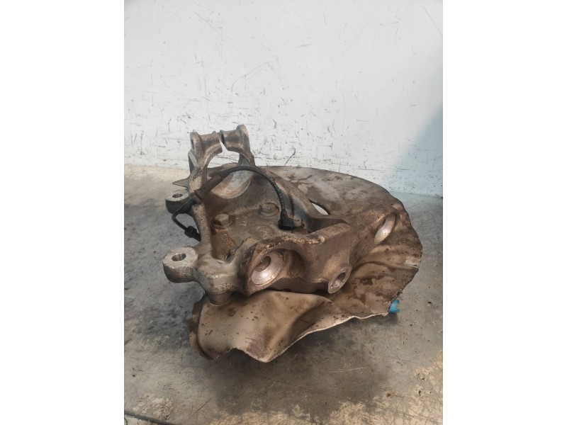 Recambio de mangueta delantera izquierda para bmw serie 5 berlina (e60) 530d referencia OEM IAM 6760953L  