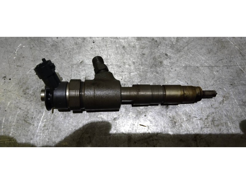 Recambio de inyector para citroen berlingo station wagon seduction referencia OEM IAM 0445110340  