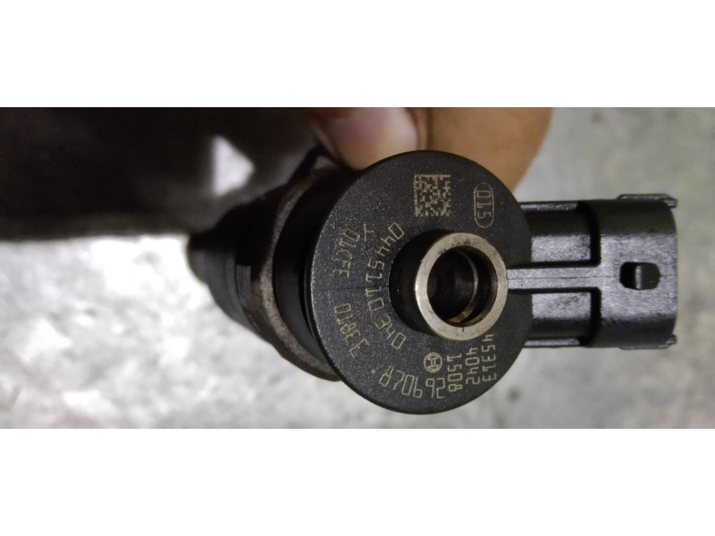 Recambio de inyector para citroen berlingo station wagon seduction referencia OEM IAM 0445110340  