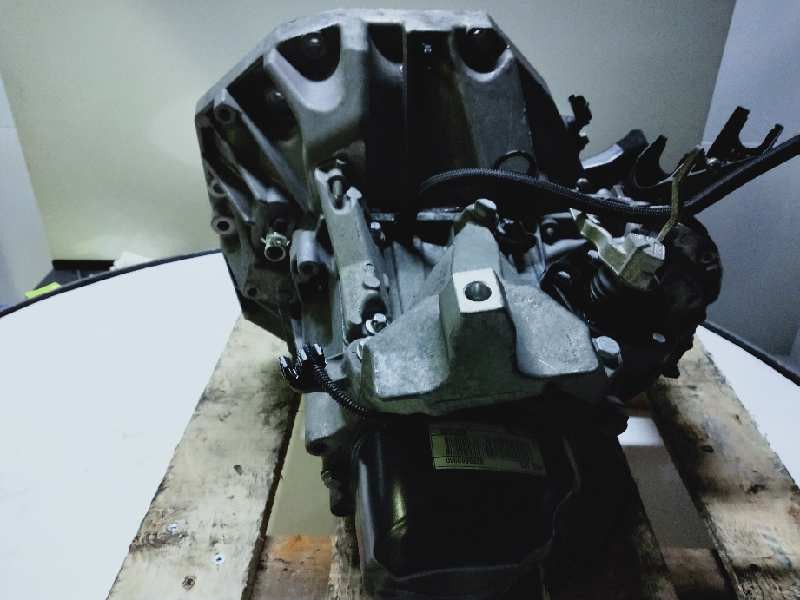 Recambio de caja cambios para renault megane iii berlina 5 p authentique referencia OEM IAM JR5175 A021136 