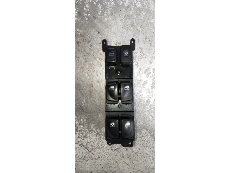 Recambio de mando elevalunas delantero izquierdo para hyundai accent (mc) gl crdi referencia OEM IAM   