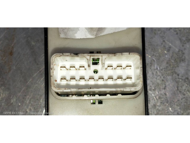 Recambio de mando elevalunas delantero izquierdo para hyundai accent (mc) gl crdi referencia OEM IAM   