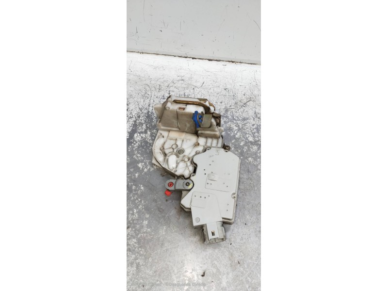 Recambio de motor cierre centralizado trasero izquierdo para nissan primera berlina (p11) comfort referencia OEM IAM   