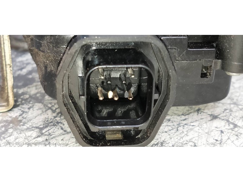 Recambio de motor cierre centralizado delantero izquierdo para hyundai accent (mc) gl crdi referencia OEM IAM   