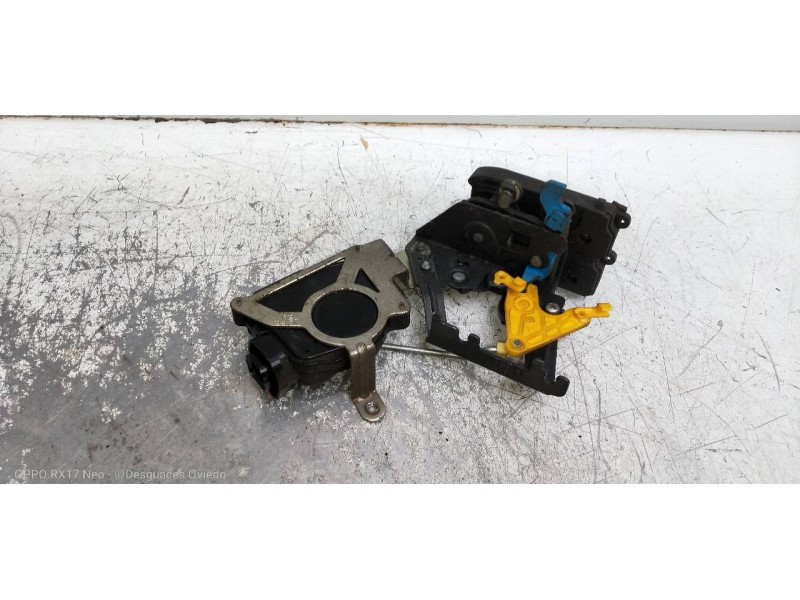 Recambio de motor cierre centralizado delantero derecho para hyundai accent (mc) gl crdi referencia OEM IAM   